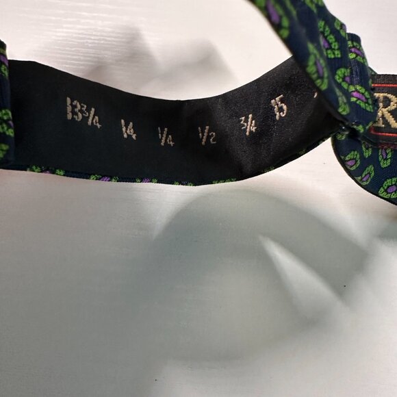 R. Hanauer's Bowtie-EUC - Picture 4 of 4